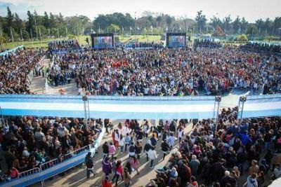 M�s de 6000 alumnos de Tigre prometieron lealtad a la bandera