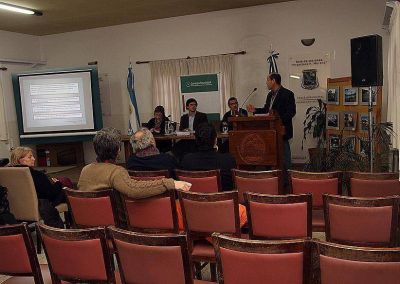 El Ejecutivo defendi� el presupuesto en audiencia p�blica