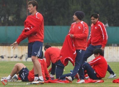 Independiente: Comenz� la limpieza y borrar�an a 12 jugadores