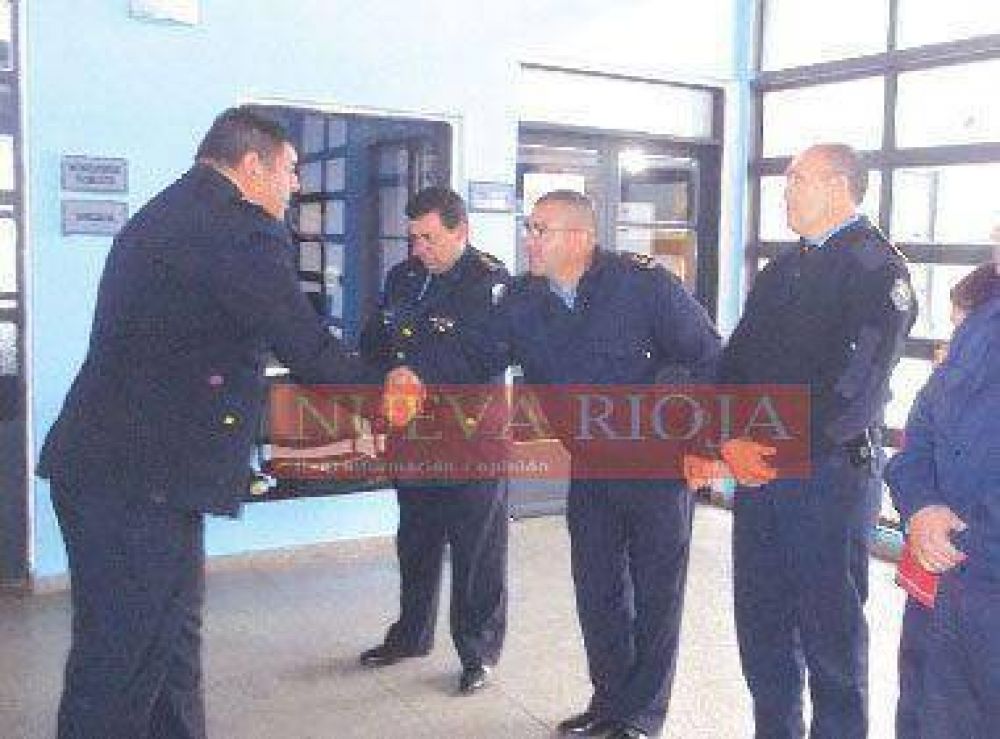 Pusieron en funciones a los nuevos jefes de las comisar�as de la Capital