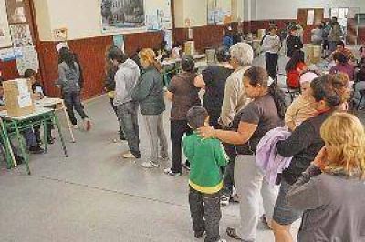 El gobernador confirm� que las elecciones provinciales se realizar�n el 27 de octubre