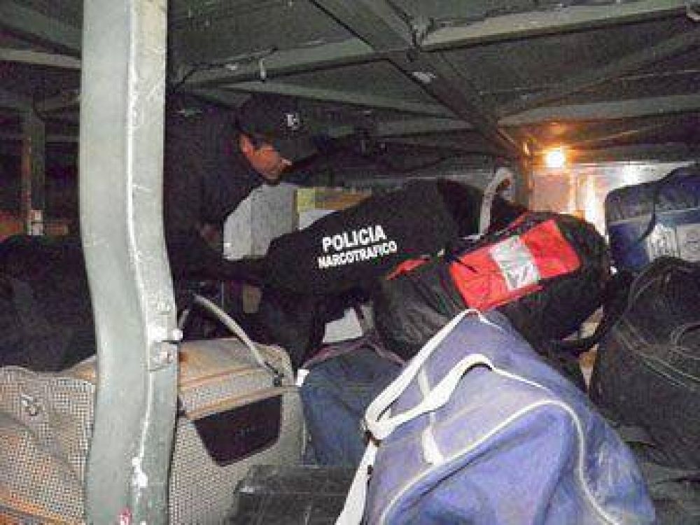 Secuestran droga en Puerto San Juli�n