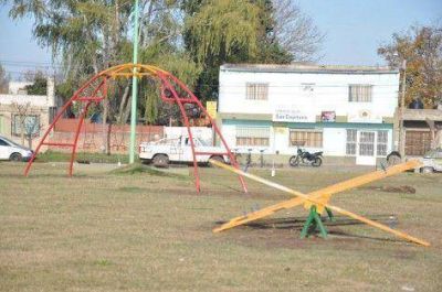 Finalizaron los trabajos en la plaza Quatordio del barrio San Cayetano