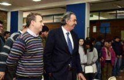 Fernando Romeri acompa�� a Rodolfo Urtubey en su recorrida por Met�n