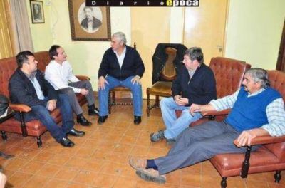 Esp�nola analiz� alianza con interventor del PL