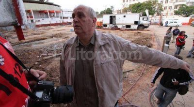 Llegan las columnas y tribunas a Uni�n