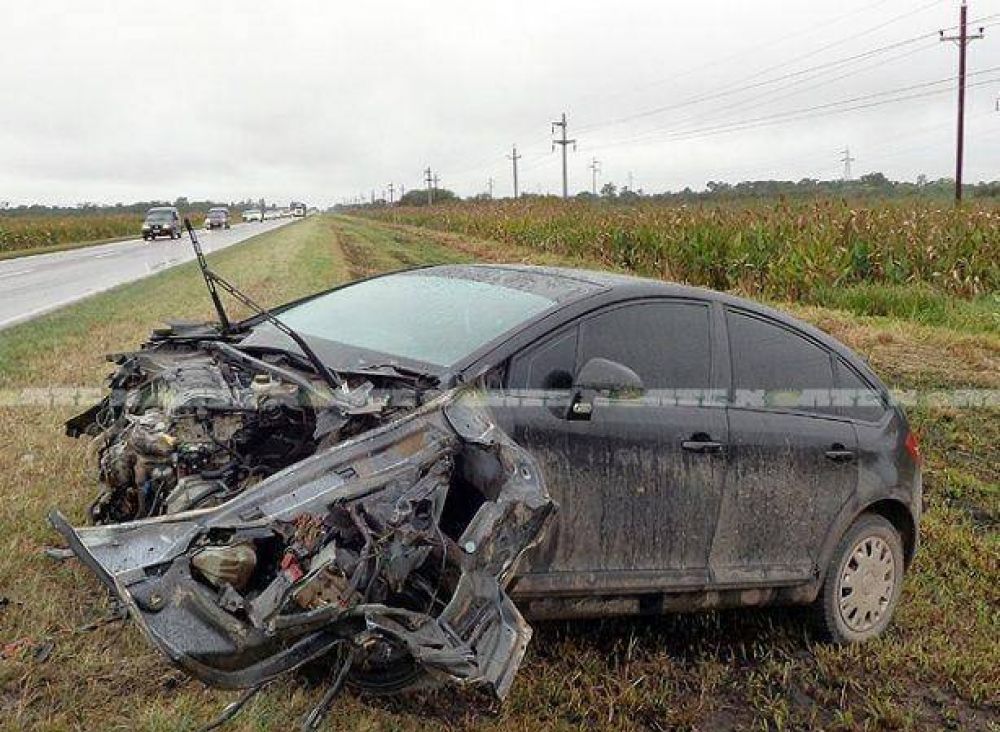 Cinco veh�culos involucrados en dos choques consecutivos y en el mismo lugar de la Ruta 16