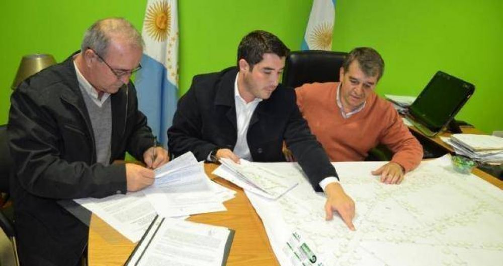 Castelli: anunciaron la construcci�n de importante pulm�n verde en el centro