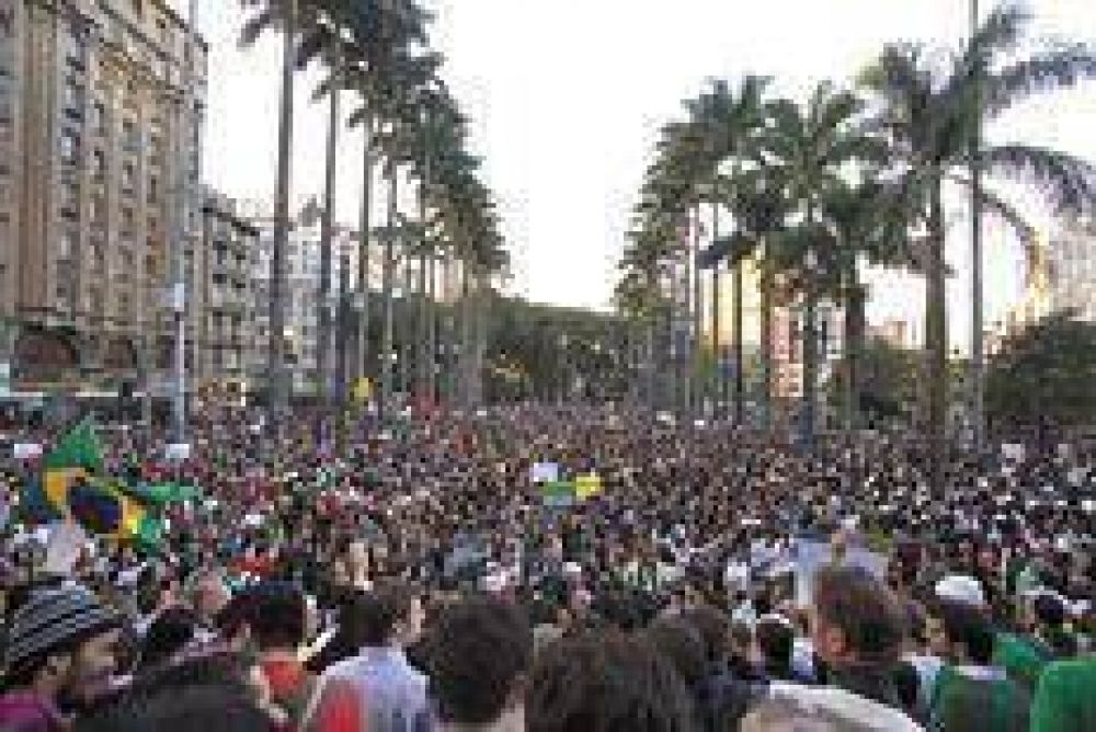 Dilma reconoci� la fuerza de las protestas