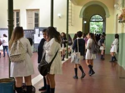 Los alumnos de la secundaria realizar�n talleres antes de votar