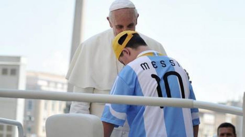 Francisco y un hincha de Messi muy especial