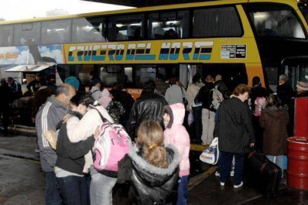 Se agregaron m�s de mil servicios de micros por el fin de semana largo