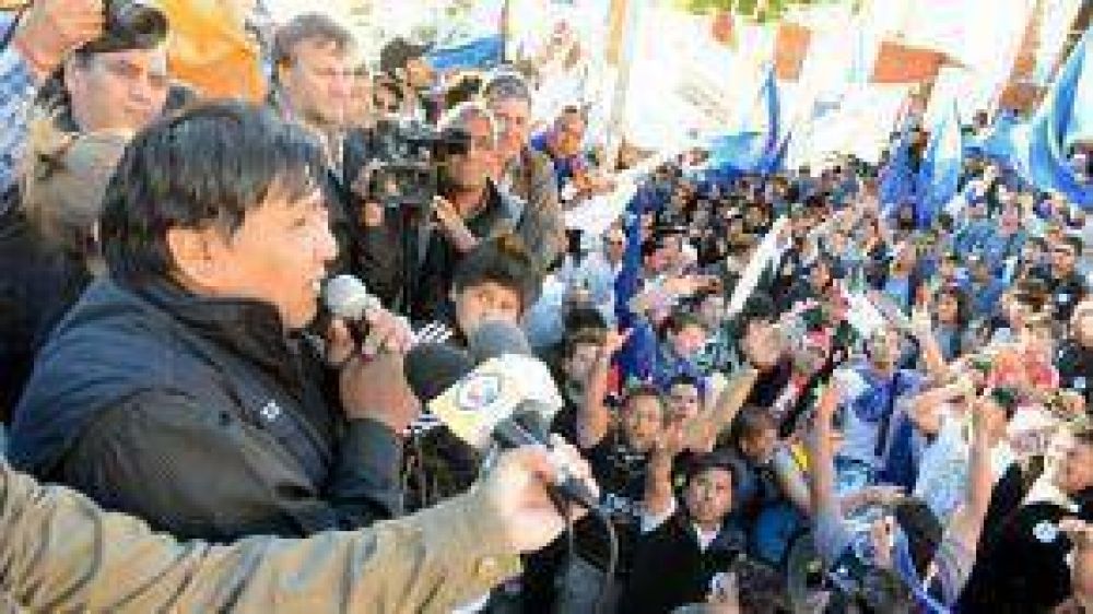  El "Loma" Avila No Quiere Proscripciones y Carga Muy Duro Contra Meza Evans