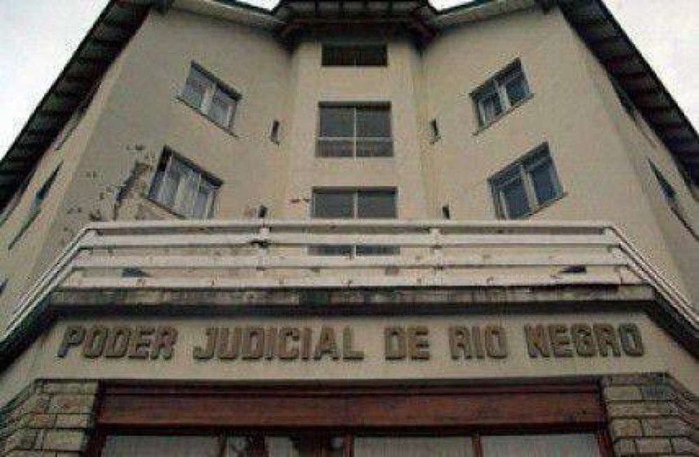 Empieza el juicio por asesinato de un polic�a