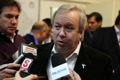 El aguinaldo ser� en un solo pago y coincidir�a con pago a activos