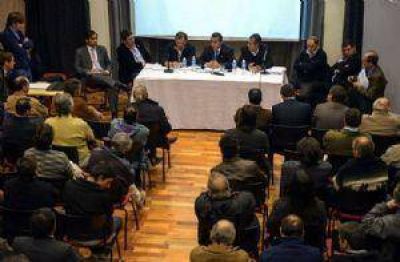 Productores insatisfechos con propuestas de P�rez