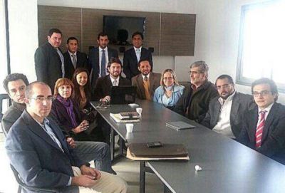 Abogados celebran fallo de la Corte contra el �avasallamiento del Poder Judicial�