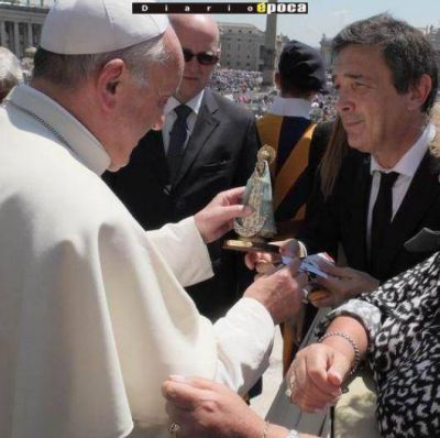 El Papa recibi� al senador �Nito� Artaza
