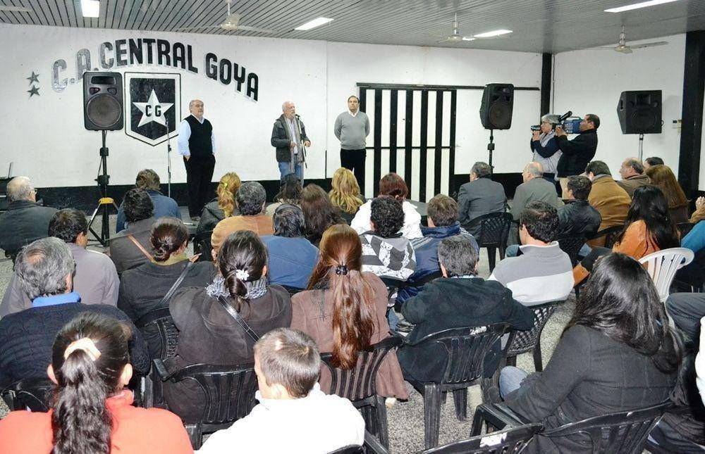 Ricardo present� a Vald�s en Goya como el candidato a Diputado Nacional de la UCR y ECO