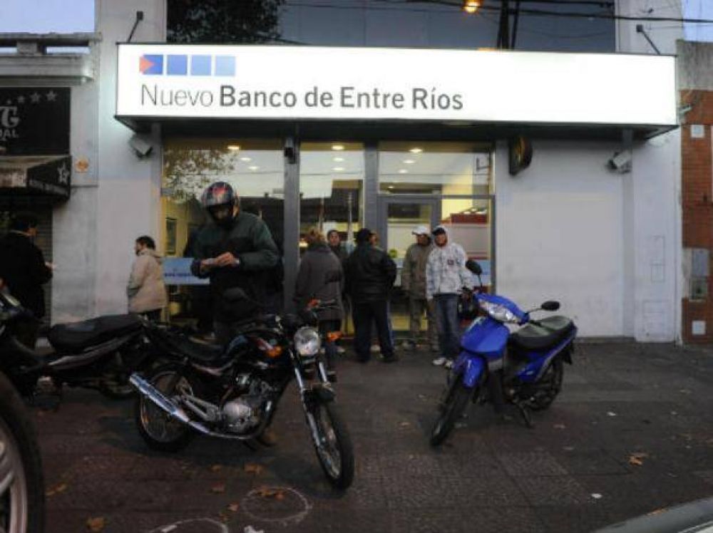 Muri� un asaltante tras el robo de unos $ 600 mil a un cami�n de caudales