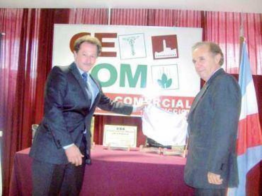 El CECOM arrib� a su centenario