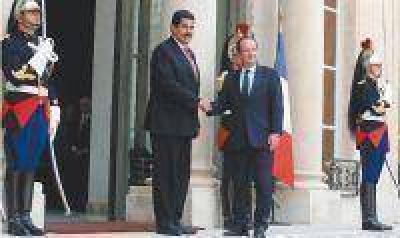 Maduro gana adhesiones en todo el mundo y Capriles es rechazado