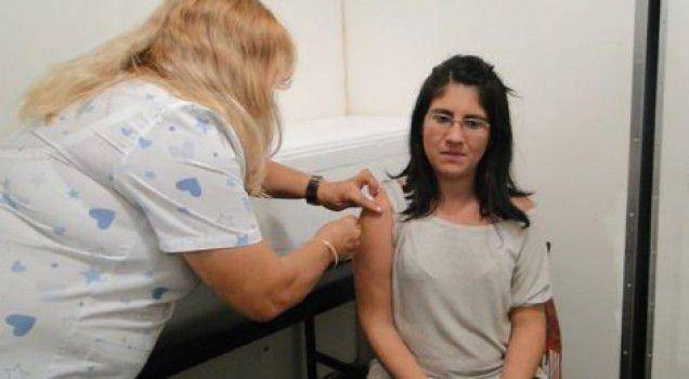 Salud contin�a con el operativo de vacunaci�n por la Gripe A