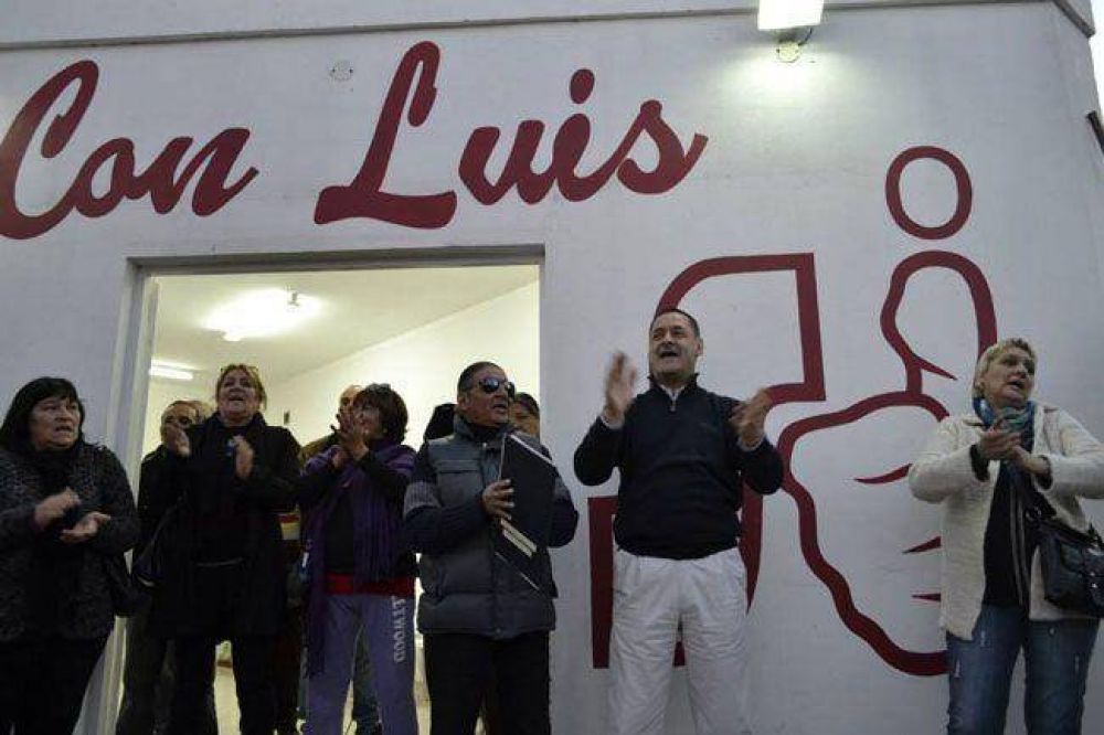 Larra�aga inaugur� otro local
