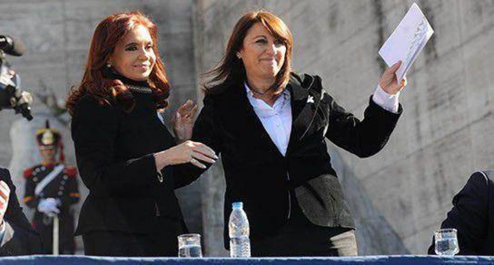 Fein encabez� el acto oficial junto a la presidenta