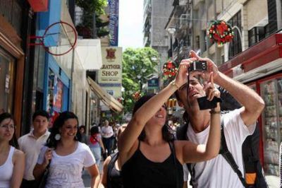 En el primer cuatrimestre llegaron 415.000 viajeros menos a los hoteles del pa�s