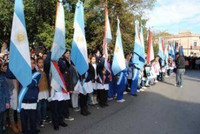Fue recordado el D�a de la Bandera