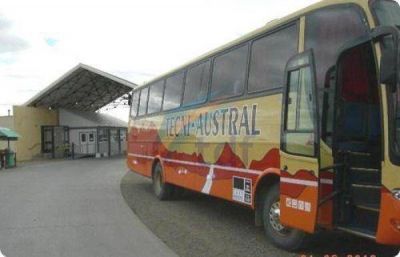 Finalmente trasladaron al HRRG a 27 pasajeros del colectivo volcado en Chile