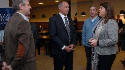 Buzzi convoc� a innovar en servicios al turismo durante la apertura de un nuevo hotel en Puerto Madryn