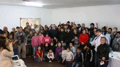 Das Neves mantuvo un encuentro con vecinos de Tecka