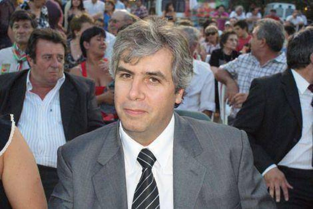 Lucas Burgos present� dos proyectos de ordenanza para San Sebasti�n 