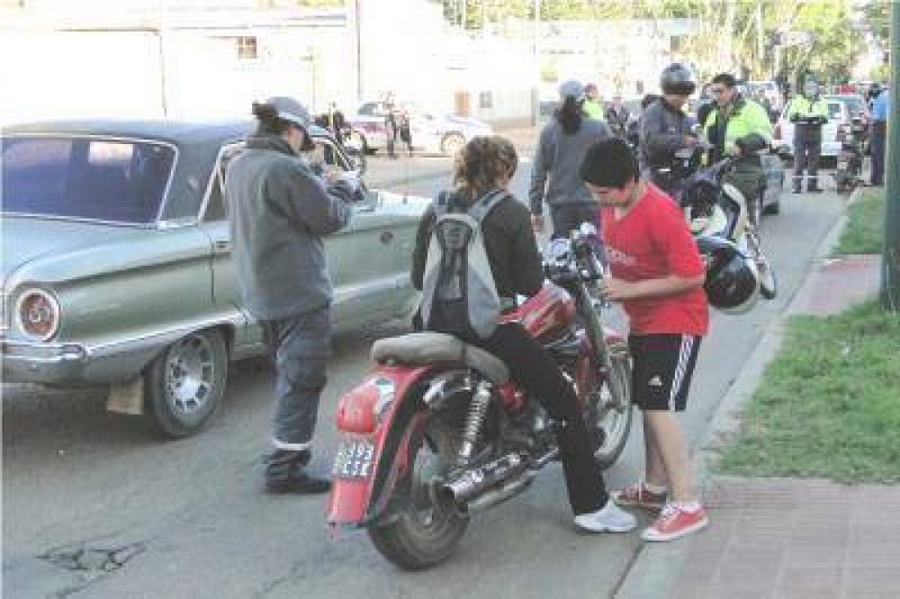  Un hombre denunci� que inspectores de tr�nsito lo agredieron en la calle