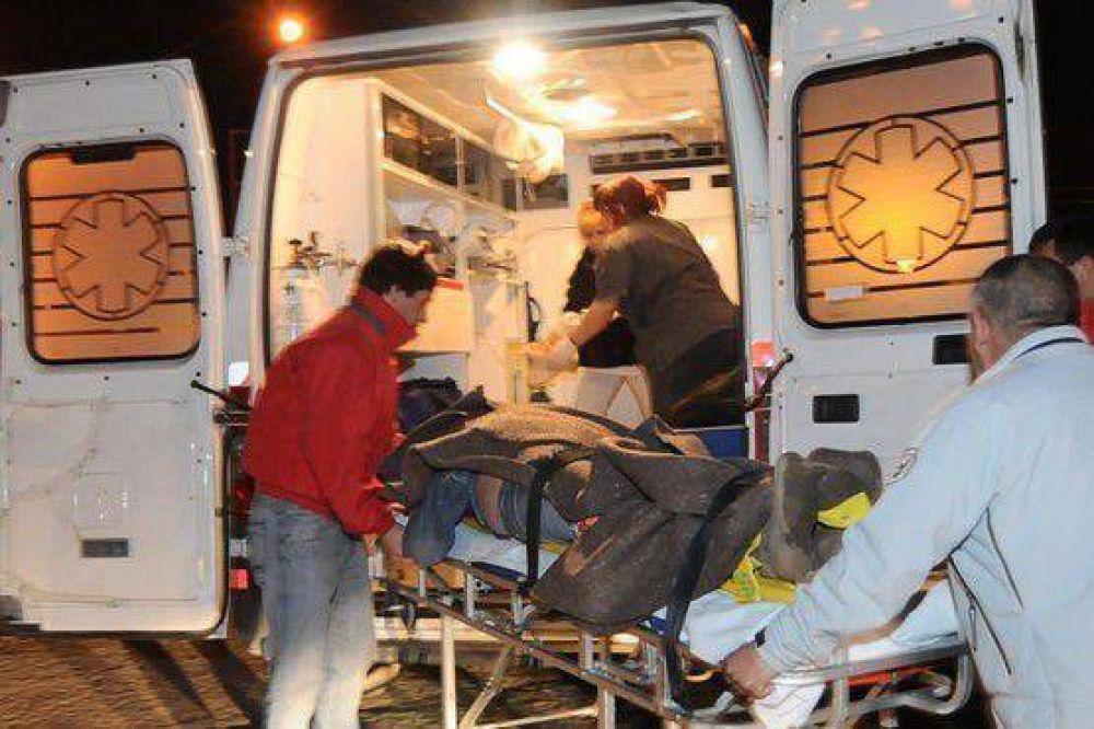 Dos lesionados tras accidente de tr�nsito