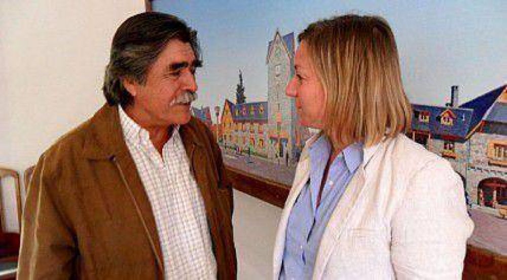 Martini, con apoyo del Movimiento Evita