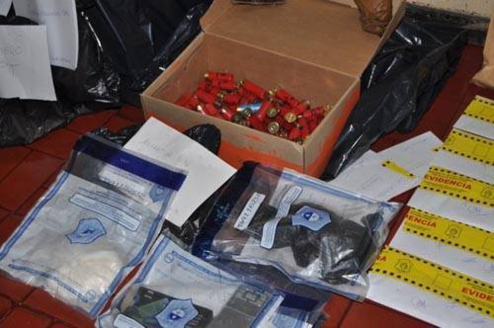 Dictan prisi�n preventiva a acusados de integrar una red de venta de drogas