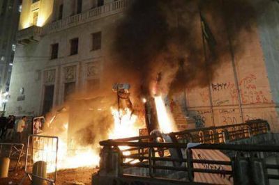 Intentan incendiar la alcald�a de San Pablo y Dilma Rousseff viaja de urgencia