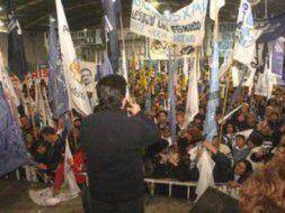 Elecciones 2013: Para Espinoza, el Frente para la Victoria ganar� por amplia diferencia