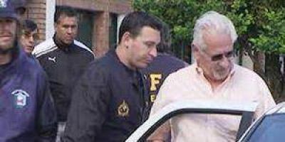 Carrillo: Declaran pr�fugo a ex represor