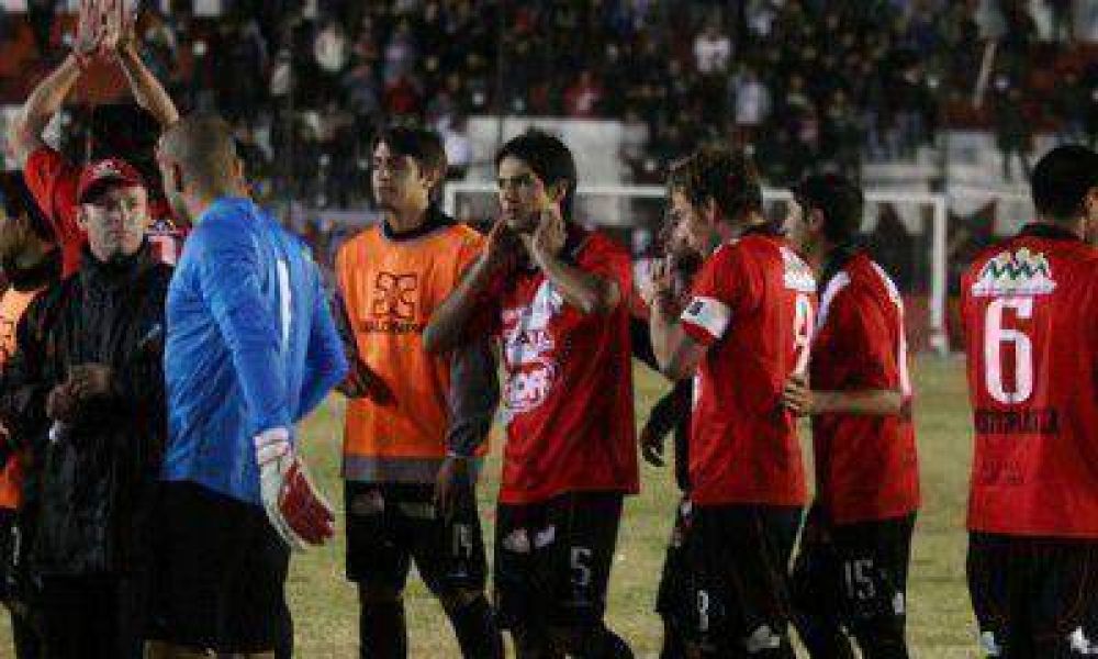 Deportivo Maip� cay� ante Santamarina y le dijo adi�s al sue�o de ascenso a la B Nacional
