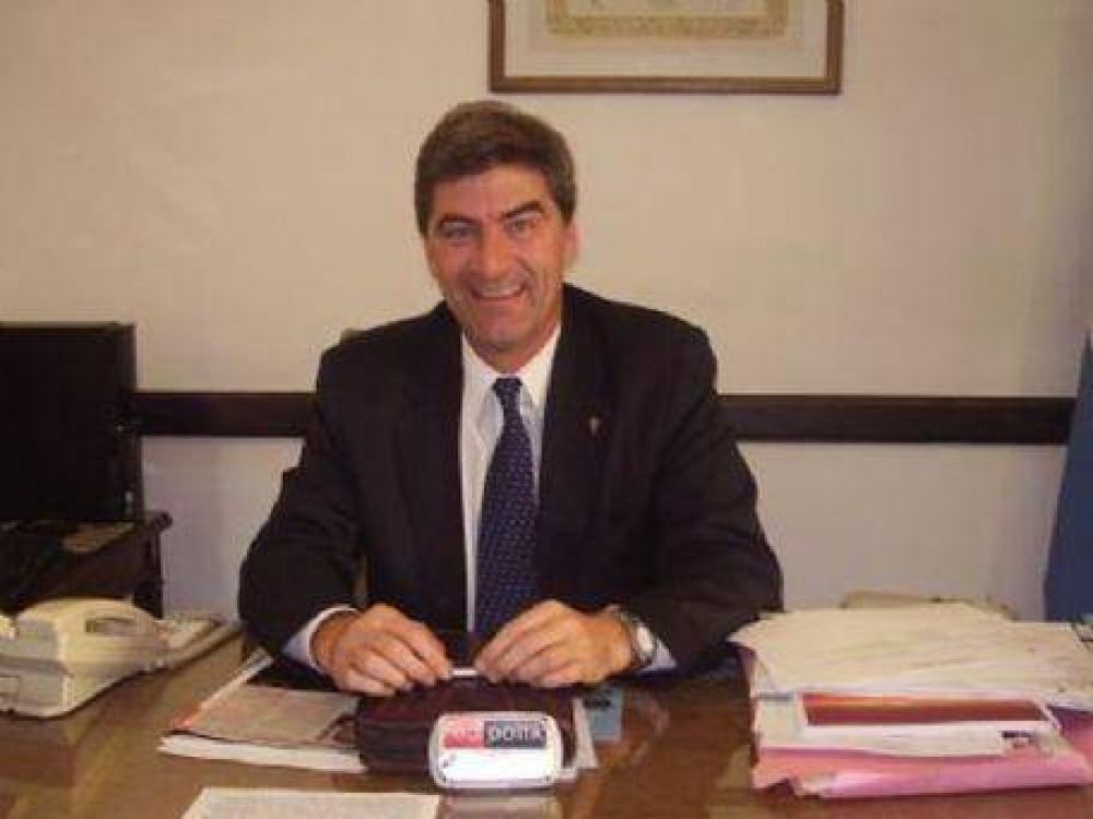 Javier Mor Roig: �Decidimos participar en las elecciones internas�