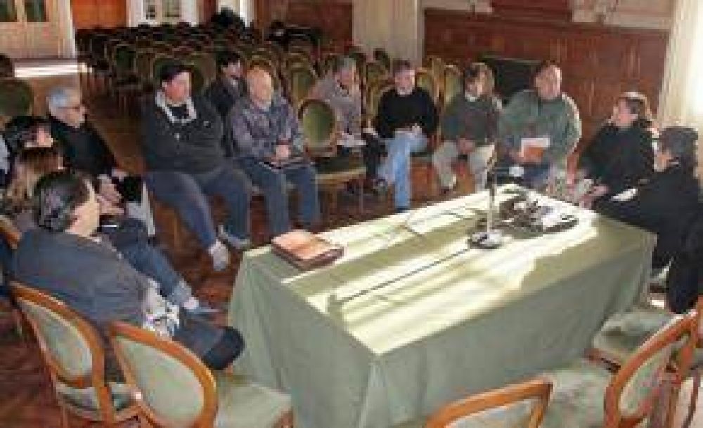 Funcionarios Municipales se reunieron con vecinos para abordar el tema seguridad