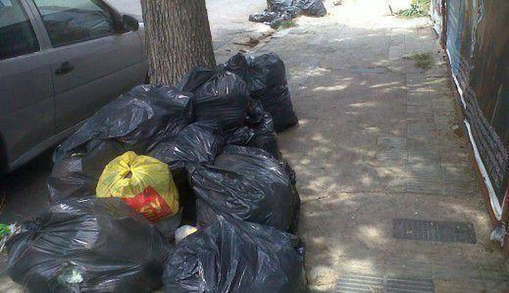 Quejas de vecinos por servicio de recolecci�n