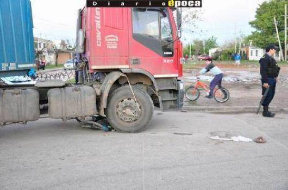 Ciclista grave tras ser pisada por un cami�n