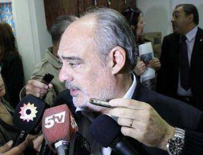 Colombi confirm� que los sueldos de junio se pagar�n del 26 al 28