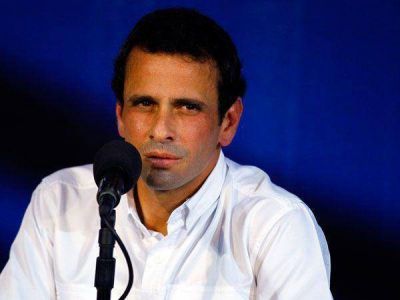 Capriles: "Si van contra la corrupci�n, se cae el Gobierno"