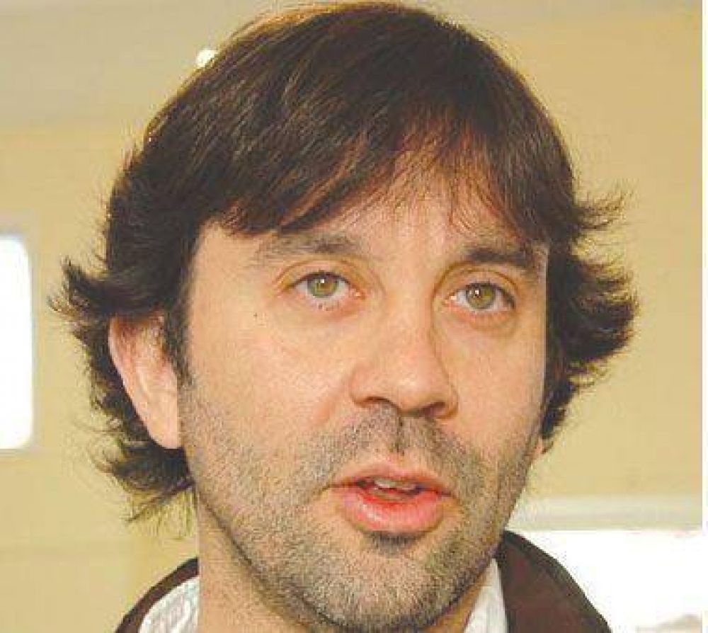 Enf�tico apoyo a los dos candidatos del oficialismo